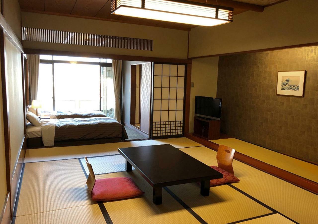 Atami Kinjokan Extérieur photo