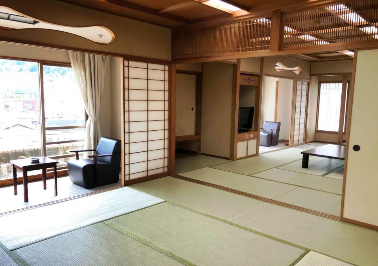 Atami Kinjokan Extérieur photo