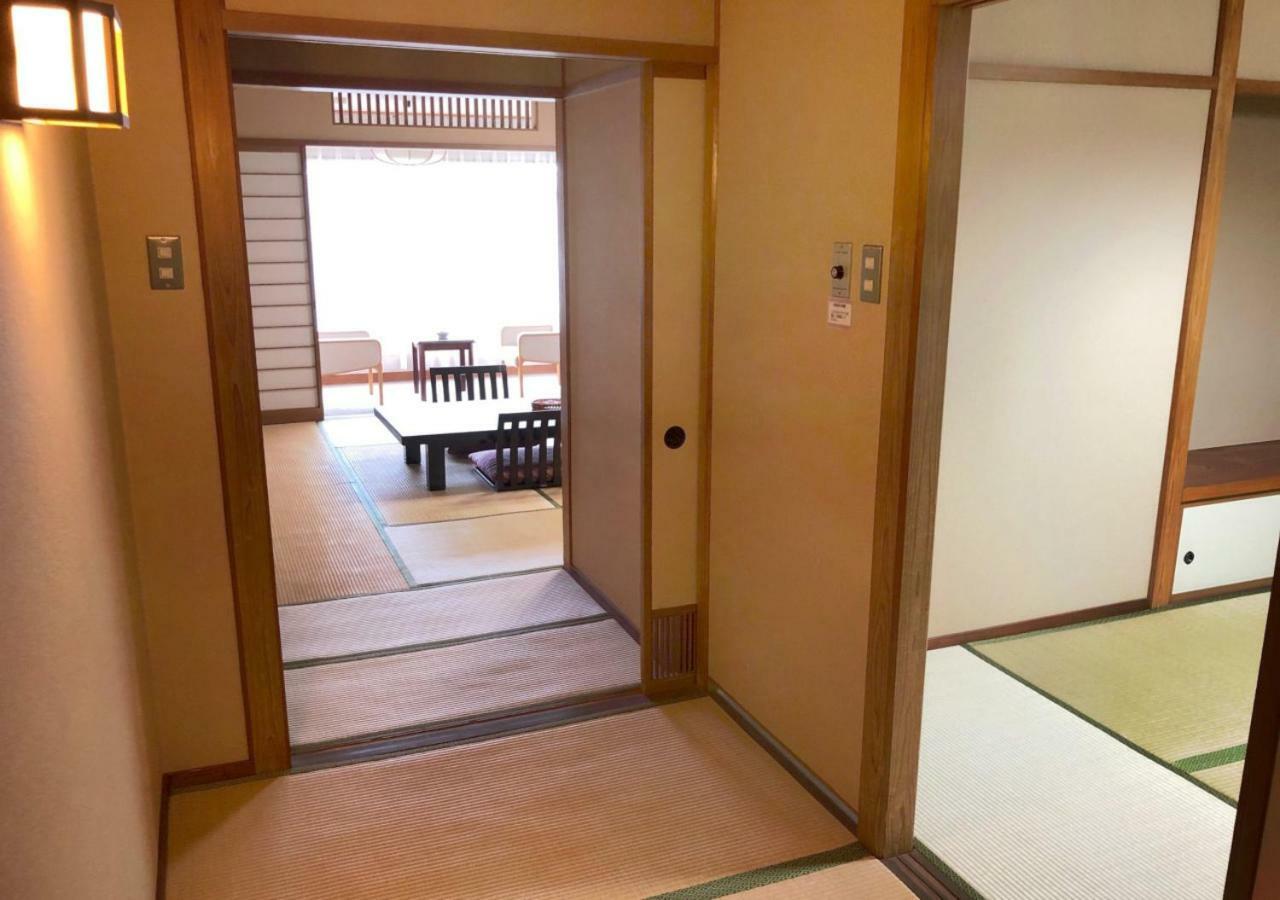 Atami Kinjokan Extérieur photo